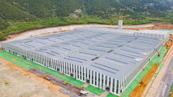 全國(guó)單體最大循環(huán)制造新能源汽車(chē)鋼結(jié)構(gòu)主廠房完成交付